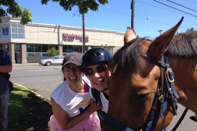 photo of DCJ staff at Special Olympics Torch Run- with horse