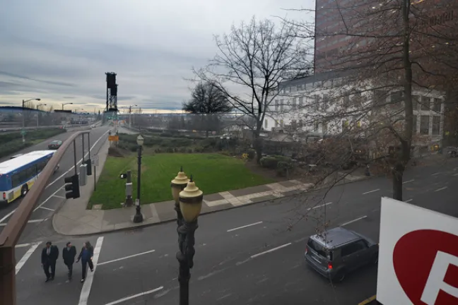 Hawthorne bridgehead south block