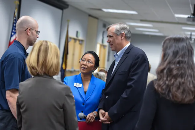 Commissioner Stegmann and Sen. Jeff Merkley meet local emergency managers.