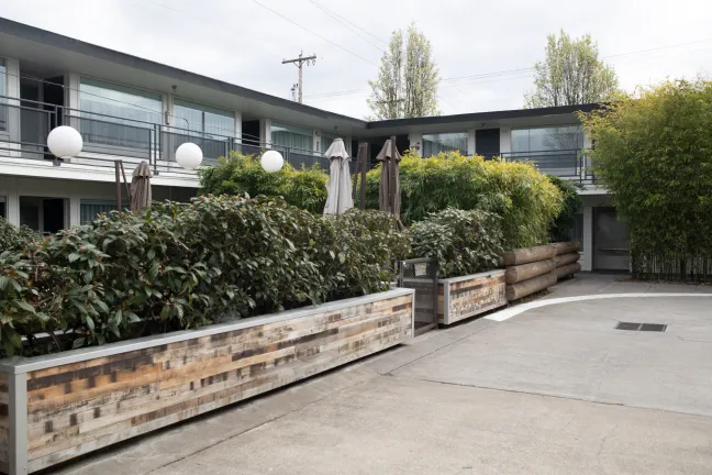 Photo of the outside of the Jupiter Hotel