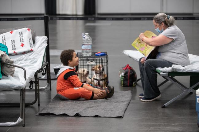 Multnomah County’s three main cooling centers will be open starting Friday, June 25 at 1 p.m. to people and their pets. Pets must be confined in a kennel at cooling centers or kept on a leash. 