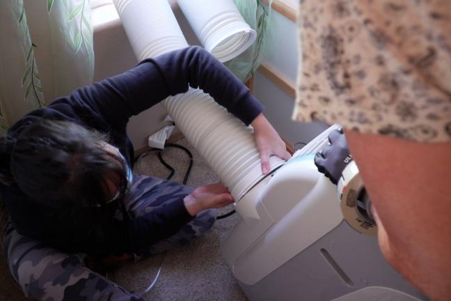 Multnomah County crews install AC