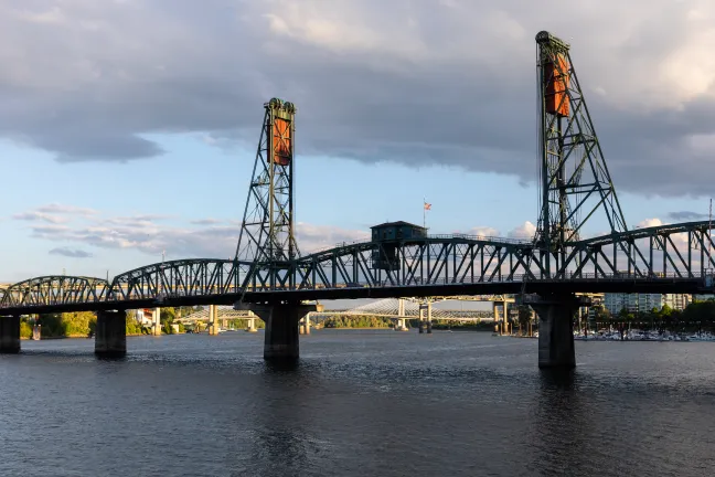 Hawthorne Bridge, closure