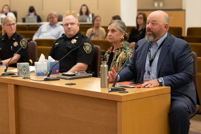 Representatives from Multnomah County’s Office of Government Relations, Department of Community Justice, Multnomah County Sheriff’s Office and the Local Public Safety Coordinating Council, as well as from Mayor Ted Wheeler’s office, spoke to the board.