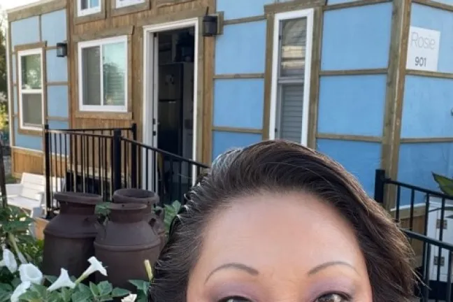 La pequeña casa de Lori en el Community Inn, ¡Community First! Village