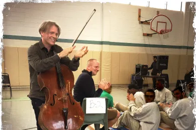 Cellist Alban Gerhardt plays for youth at JDH