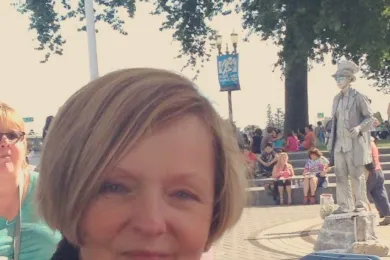 Former Commissioner Sharron Kelley