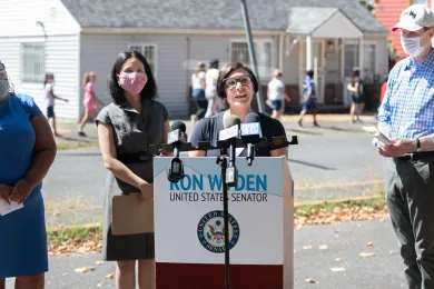 Commissioner Vega Pederson speaks at news conference with (from right) Senator Wyden, Rep. Pham, and Verde's Candace Avalos.