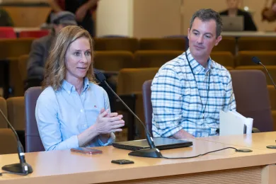 Budget Office leaders present to Board of Commissioners 