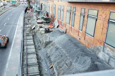 Building frontage improvements for Central Courthouse on SW Naito Parkway