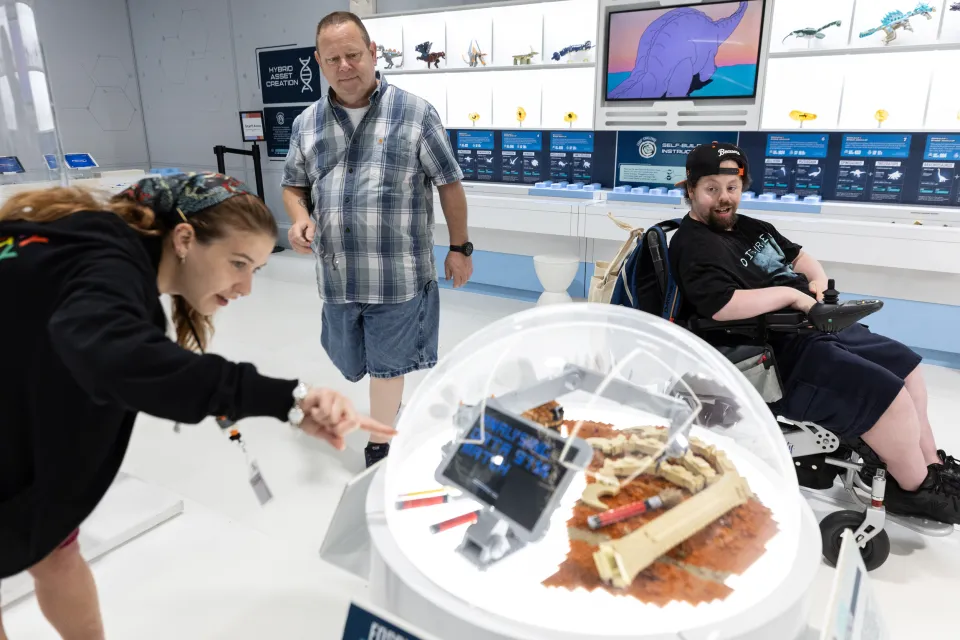Residents explore OMSI