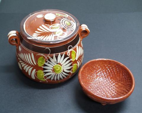 barro, a Mexican pottery