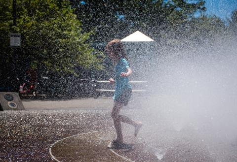 Girl in fountain, 2018
